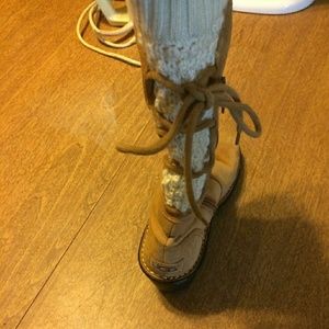 UGG Australia Size 7